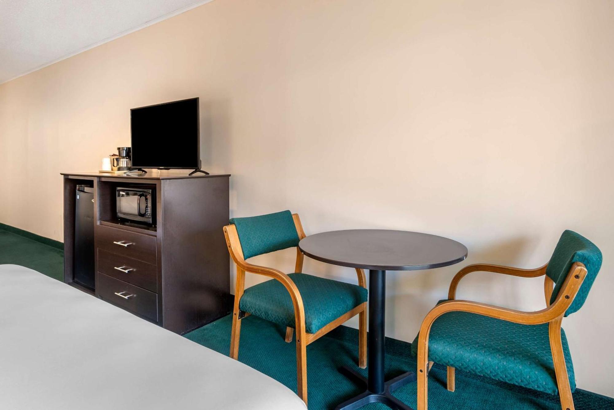 Rodeway Inn & Suites Рехобот-Біч Екстер'єр фото